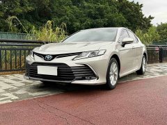 Toyota Camry Hybrid 2.5HGVP Leading Edition - фото 1