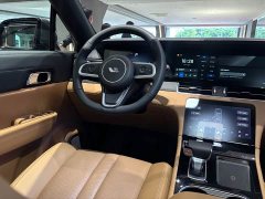 Li Auto Ideal ONE 2020 extended range 7-seat version - фото 11