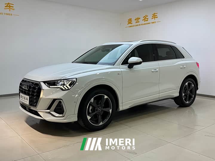 Audi Q3 35 TFSI Fashionable and Dynamic