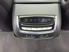 Cadillac XT6 2025 2.0T six-seat four-wheel drive premium executive black label version - фото 11
