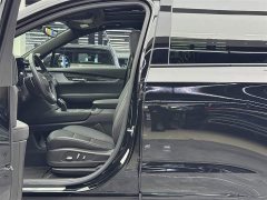 Cadillac XT6 2025 2.0T six-seat four-wheel drive premium executive black label version - фото 6