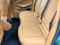 Aston Martin DBX 4.0T V8 - фото 6