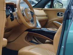 Aston Martin DBX 4.0T V8 - фото 9