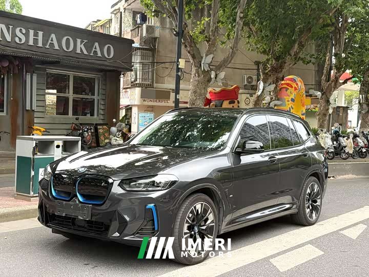 BMW iX3 facelift, new collar - автомобиль из Китая
