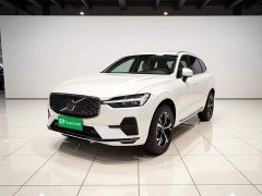 Volvo XC60 B5 four-wheel drive Zhiyi Luxury Edition - фото 1