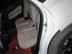 Volvo XC60 B5 four-wheel drive Zhiyi Luxury Edition - фото 13