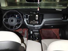 Volvo XC60 B5 four-wheel drive Zhiyi Luxury Edition - фото 5
