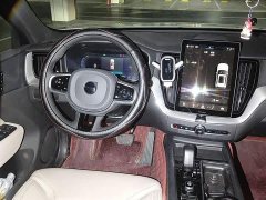 Volvo XC60 B5 four-wheel drive Zhiyi Luxury Edition - фото 6