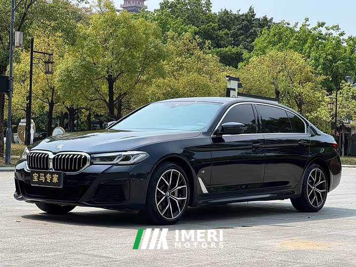 BMW 5 Series Facelift Three 530Li Exclusive M Sports Package - автомобиль из Китая
