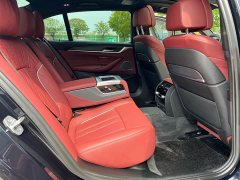 BMW 5 Series Facelift Three 530Li Exclusive M Sports Package - фото 12