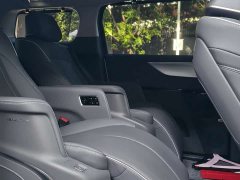 Buick GL8 Lu Zun Exclusive Edition - фото 8