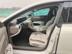 Li Auto Zhiji L6 Max - фото 7