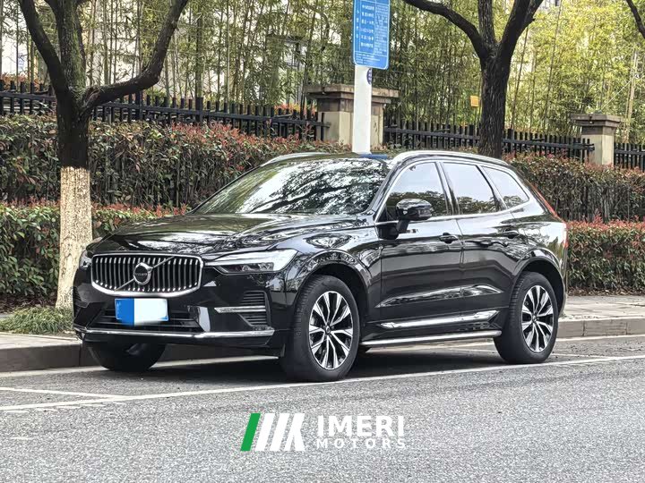 Volvo XC60 B5 four-wheel drive Zhiyuan Deluxe Edition - автомобиль из Китая
