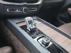 Volvo XC60 B5 four-wheel drive Zhiyuan Deluxe Edition - фото 11