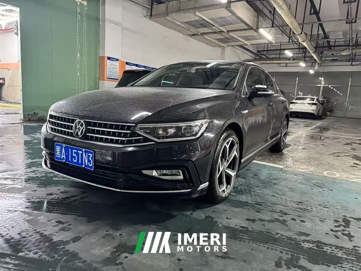 Volkswagen Magotan 2023 2 Million Edition 330TSI DSG Luxury