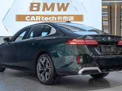 BMW 5 Series 530Li Exclusive M Sports Package - фото 4