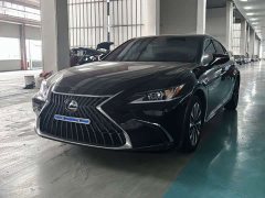 Lexus ES 200 Premium Edition - фото 1