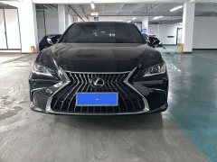 Lexus ES 200 Premium Edition - фото 2