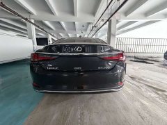 Lexus ES 200 Premium Edition - фото 4