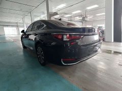 Lexus ES 200 Premium Edition - фото 6