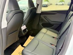 Tesla Model Y rear-wheel drive version - фото 6