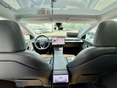 Tesla Model Y rear-wheel drive version - фото 8