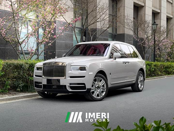 Rolls-Royce Cullinan 2021 four-seat version - автомобиль из Китая