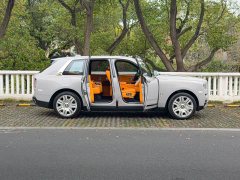 Rolls-Royce Cullinan 2021 four-seat version - фото 4