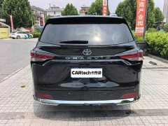 Toyota Granvia 2023 2.5L Hybrid Luxury - фото 4