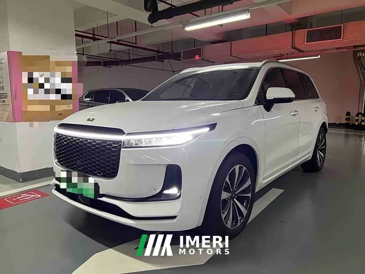 Li Auto ONE Extended-Range 6-Seater - автомобиль из Китая