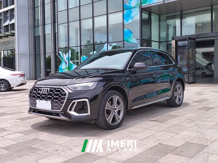 Audi Q5L 45 TFSI Luxury Dynamic - автомобиль из Китая