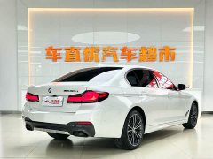 BMW 5 Series facelift 530Li leading M sports package - фото 5