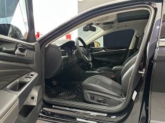 Volkswagen Passat 330TSI Elite Edition - фото 9