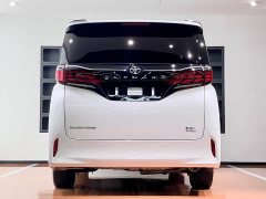 Toyota Alphard 2024 2.5L Hybrid Executive Lounge - фото 6