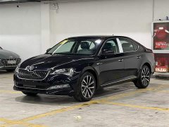 Lynk & Co Superb TSI280 DSG Exclusive Edition - фото 1