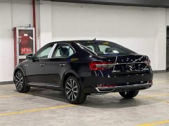 Lynk & Co Superb TSI280 DSG Exclusive Edition - фото 4