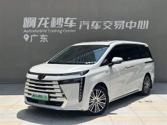 Trumpchi E8 PHEV 150km MAX - фото 1