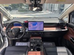 Trumpchi E8 PHEV 150km MAX - фото 6