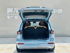 Li Auto ONE Extended-Range 6-Seater - фото 20