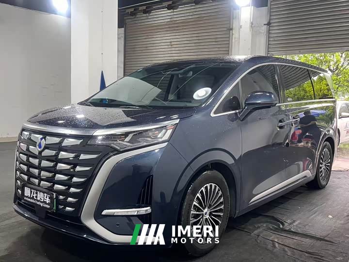 Denza D9 DM-i 970 four-wheel drive flagship - автомобиль из Китая