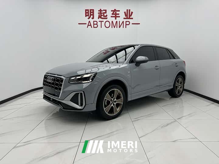 Audi Q2L 35 TFSI fashionable and dynamic - автомобиль из Китая