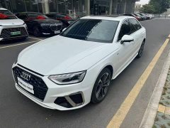 Audi A4L 40 TFSI Fashionable and Dynamic - фото 1