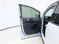 BMW Century 2.0T Six-seater Yuanshi Edition - фото 15