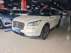 Lexus Corsair 2022 2.0T AWD Presidential - фото 1