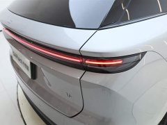 Li Auto Ideal i6 four-wheel drive standard version - фото 10