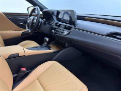 Lexus ES 2021 200 Deluxe Edition - фото 17