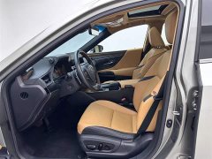 Lexus ES 2021 200 Deluxe Edition - фото 19