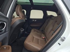 Volvo XC60 B5 four-wheel drive Zhiyuan luxury version - фото 12