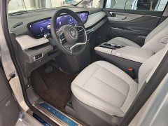 Buick GL8 Lu Zun Exclusive Edition - фото 10