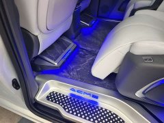 Buick GL8 Lu Zun Exclusive Edition - фото 13